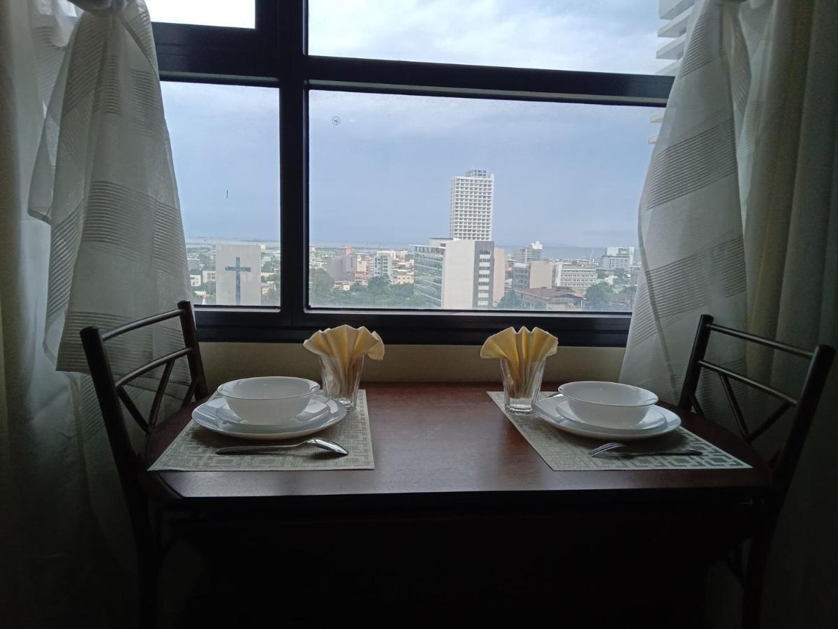 Horizon 101 A3 Shortwalk Robinson Mall Mango Sq Cebu Exterior photo